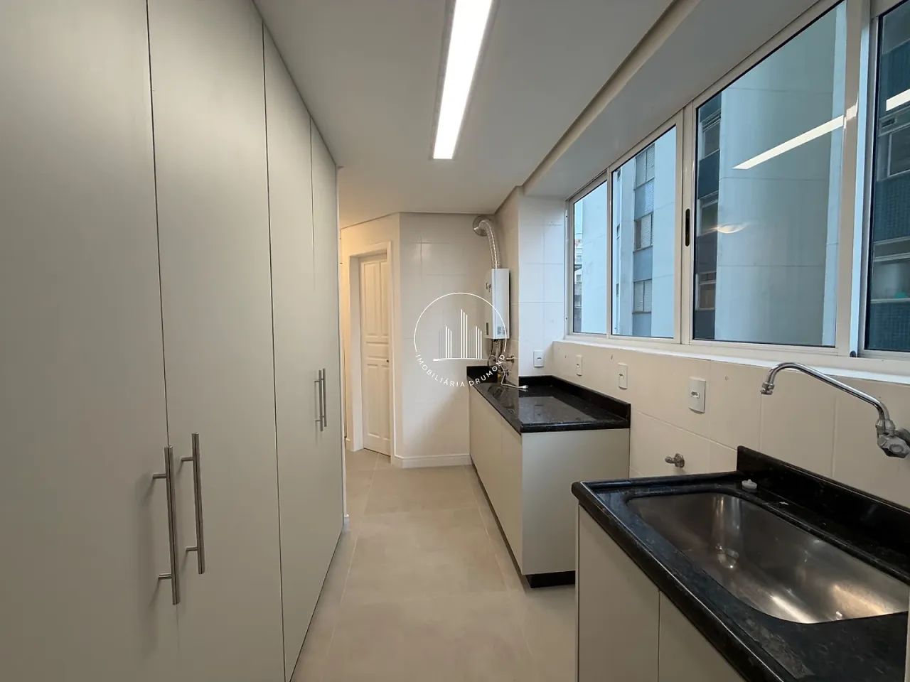 Apartamento com 3 Suítes e 165m² - Almirante Lamego Florianópolis - Foto 3