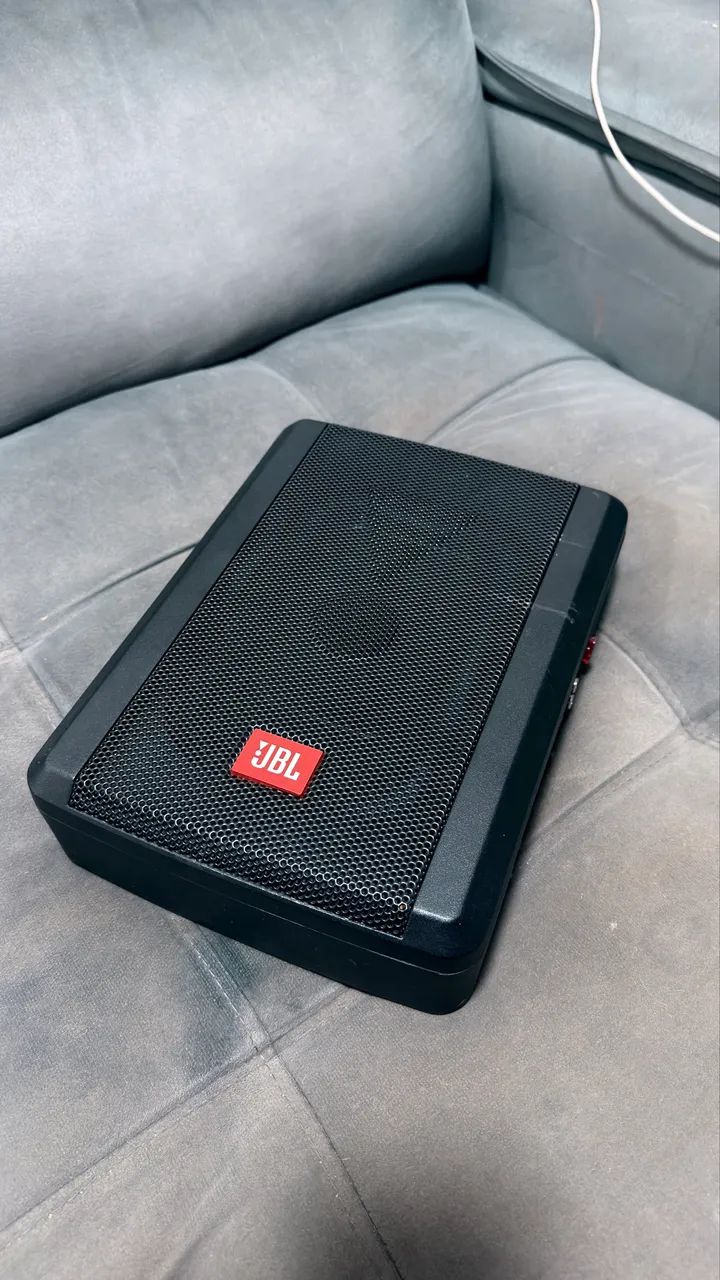 Subwoofer JBL slim 