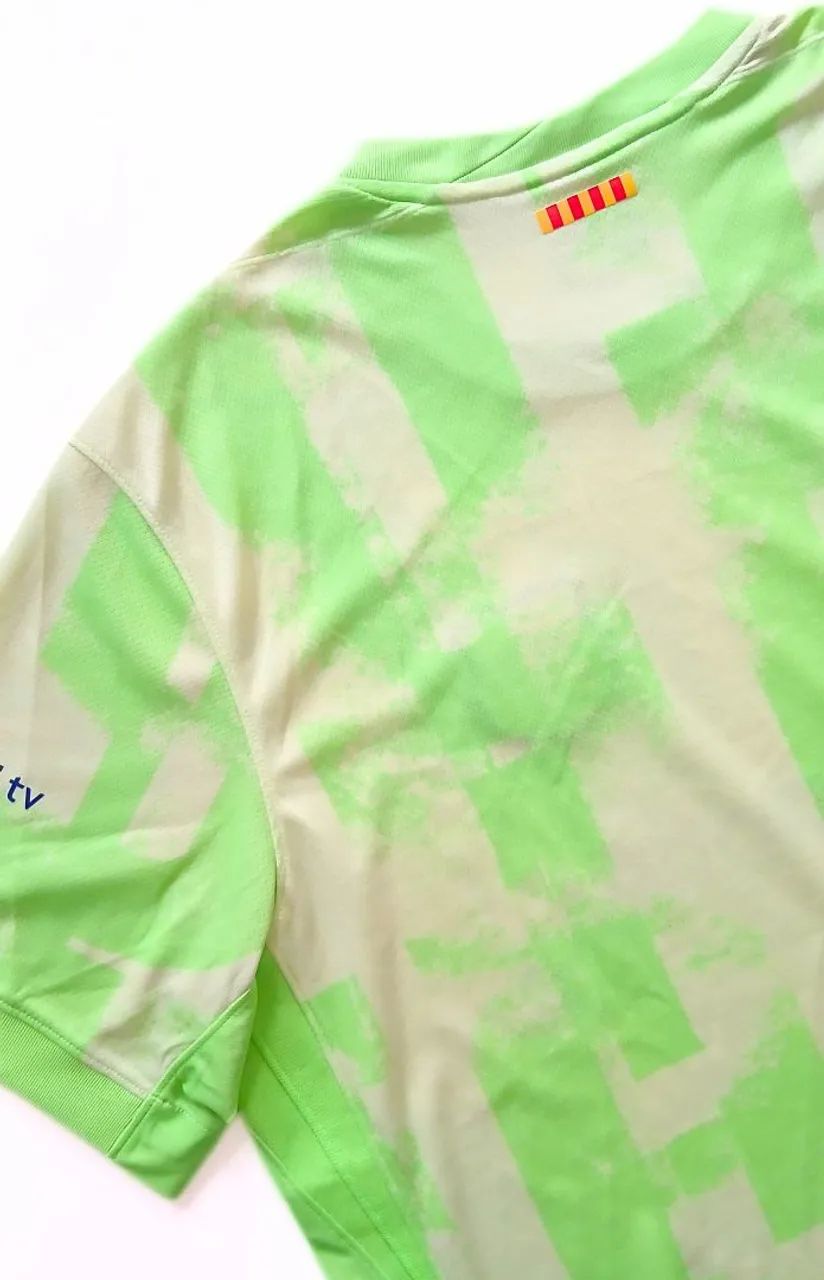 Camisa Futbol Club Barcelona 2024 - Modelo Third Original - Foto 6