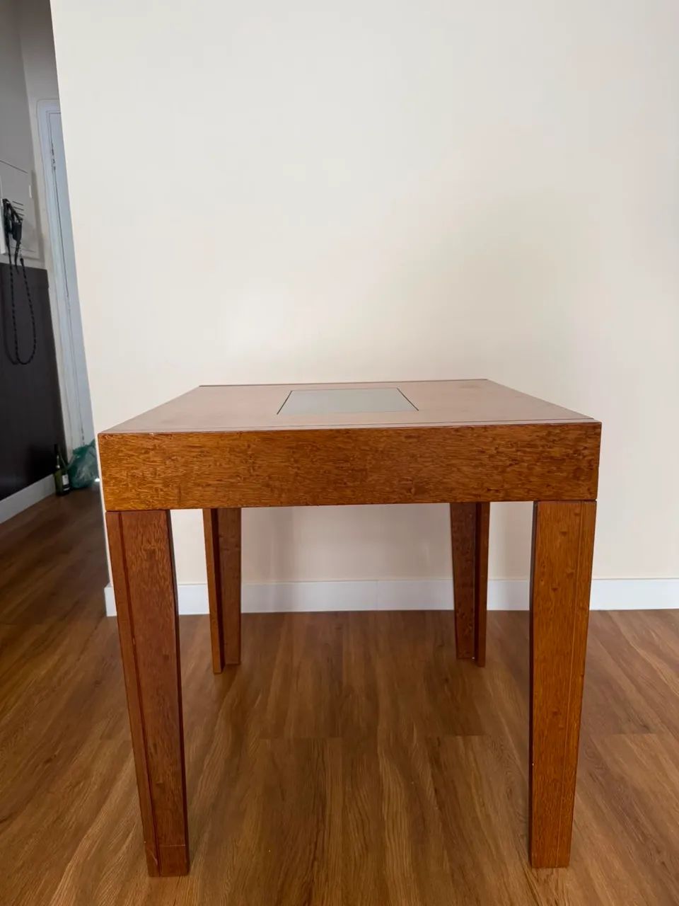 Mesa de jantar extensível quadrada c/ 4 cadeiras - Foto 4