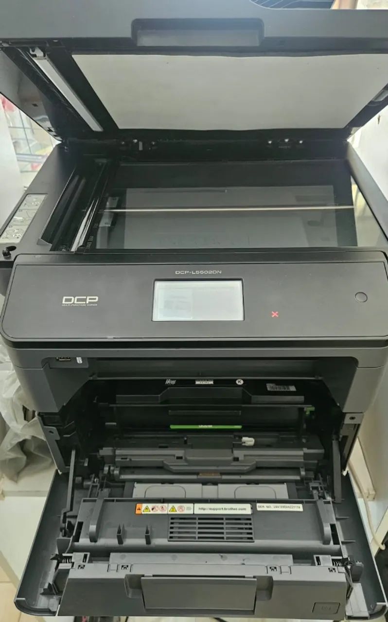 Impressora Multifuncional Brother DCP-L5502DN  - Foto 3