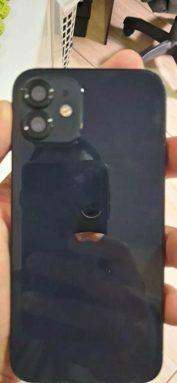 Vendo iPhone 12 para quem quiser arrumar  - Foto 2