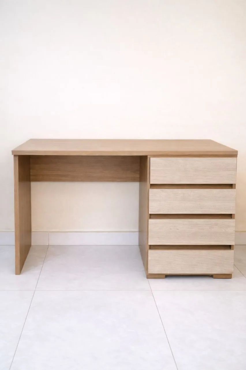 Escrivaninha/mesa