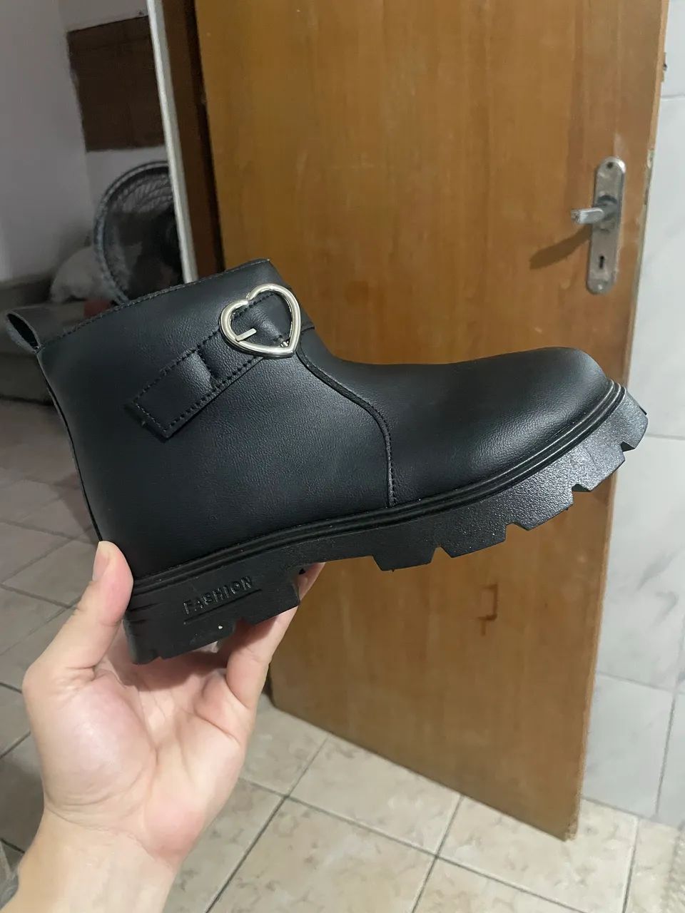Vendo bota nova - Foto 3