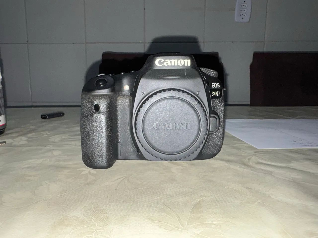 Canon EOS 90D65606296924674121