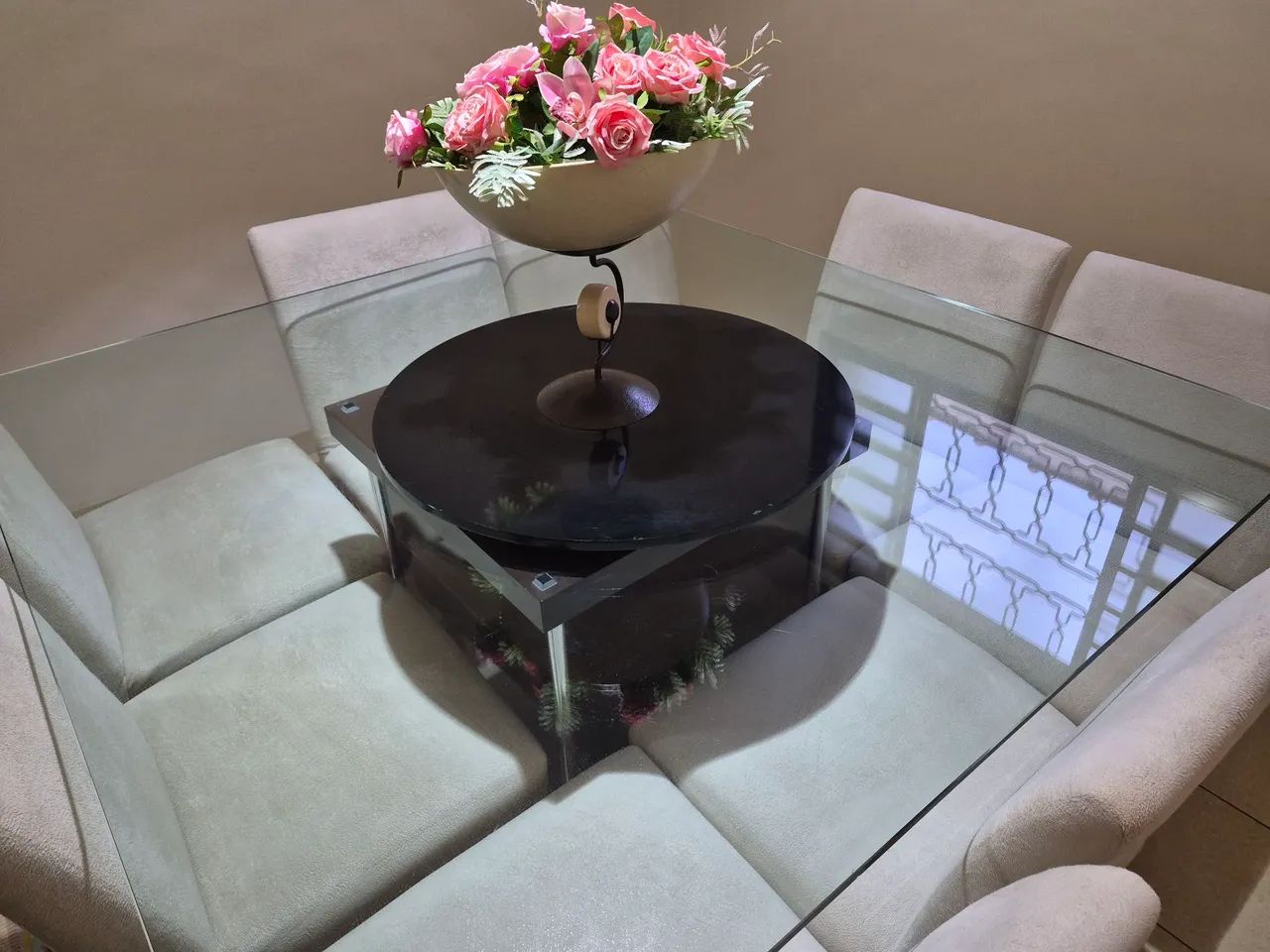 Mesa com 8 cadeiras  - Foto 2