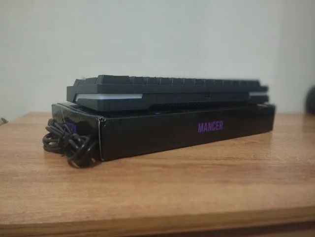 Teclado Mecânico %60 Manzer Zarion
