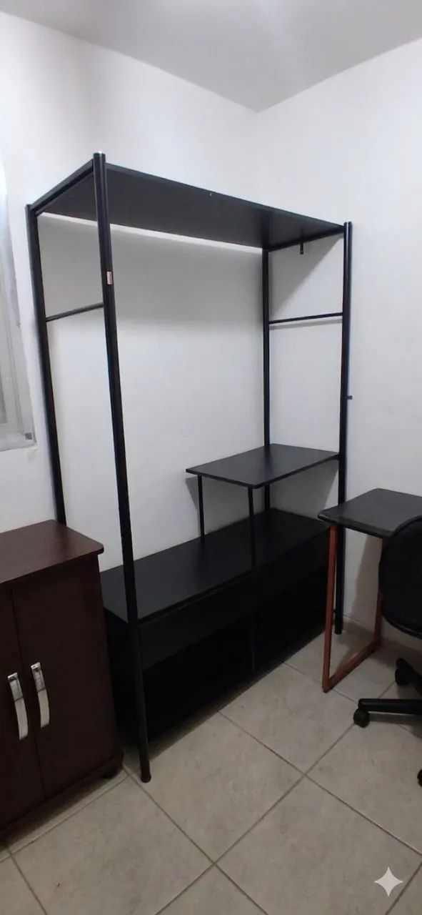 Armário vasado preto com duas gavetas 