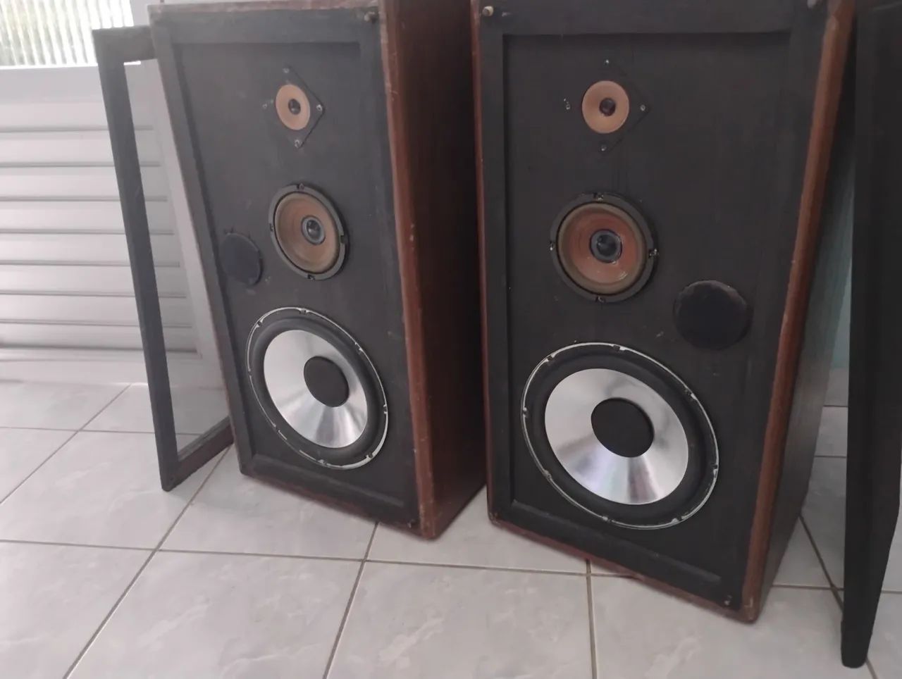 Caixas de som todo perfeitas funcionando tudo - Foto 3