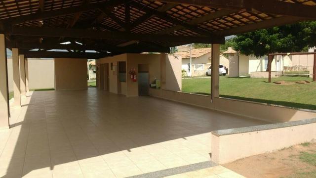 Repasse de uma excelente Casa em Cond. Fechado em Parnamirim - Recebe Carro - Foto 2