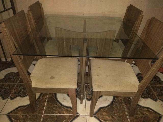 Mesa 4 lugares tampo vidro