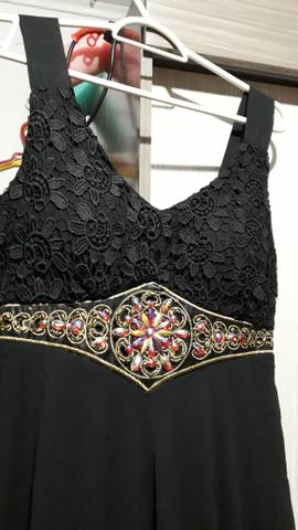 Vestido preto novo