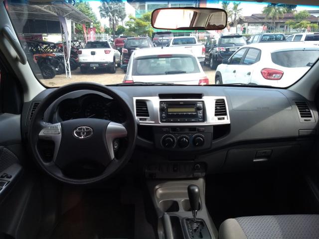 TOYOTA HILUX 2013/2013 2.7 SR 4X2 CD 16V FLEX 4P AUTOMÁTICO - Foto 3