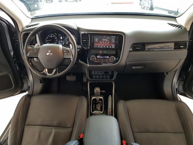MITSUBISHI OUTLANDER 2.0 COMFORT 7 LUGARES AUT - Foto 16