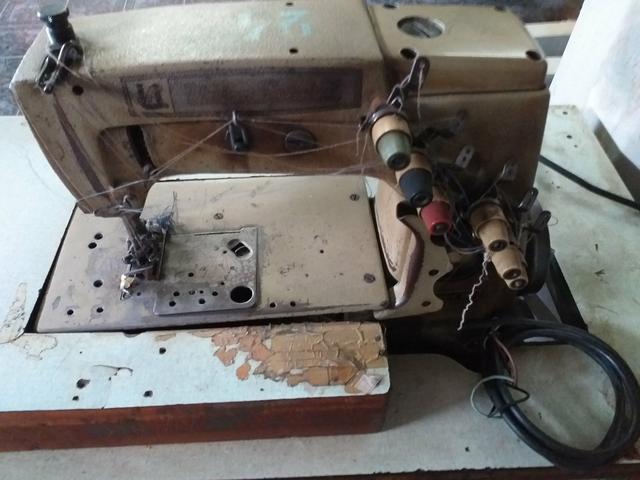 Vendo máquinas industriais de costuras - Foto 3
