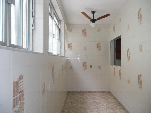 Alugo ótima casa no centro de nova Iguaçu - RJ - Foto 17