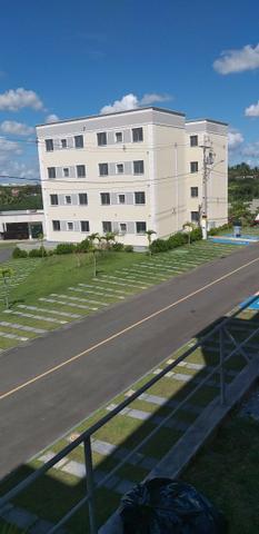Apartamento 2/4 entrada parcelada em 72 x - 1 ano gratis de condominio - Pronto para Morar - Foto 3