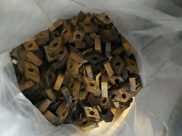 Pastilha para tornear DNMG