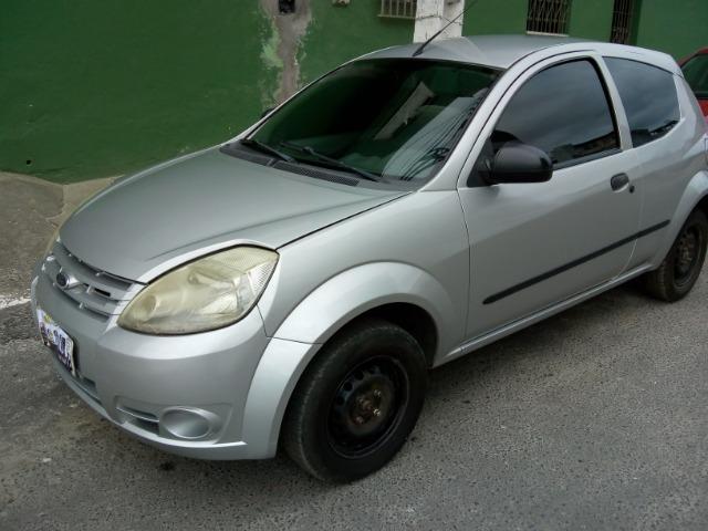 Carro em perfeito estado