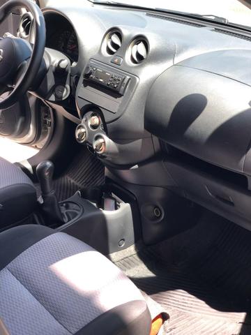 Nissan March 1.6 flex 12/13 - Foto 4