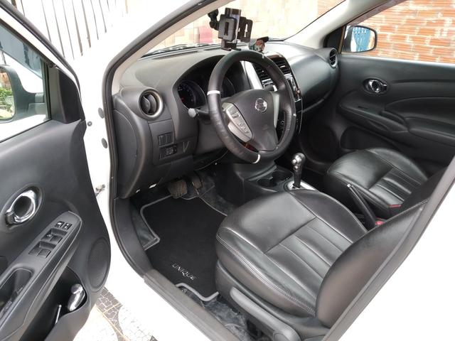 Vendo esse carro versa unique - Foto 3
