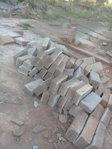 Pedra direto da pedreira troco