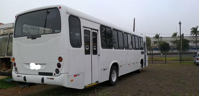 Ônibus 09/10 MB 38 lugares - vendo/troco - Foto 2