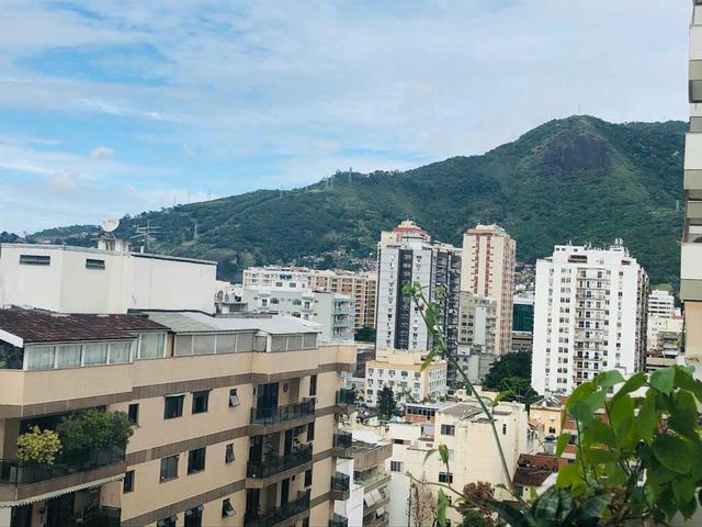 Rua Prof Manoel de Abreu ,Prédio com infra total , 3 dormitórios , varanda e 2 vagas - Foto 2
