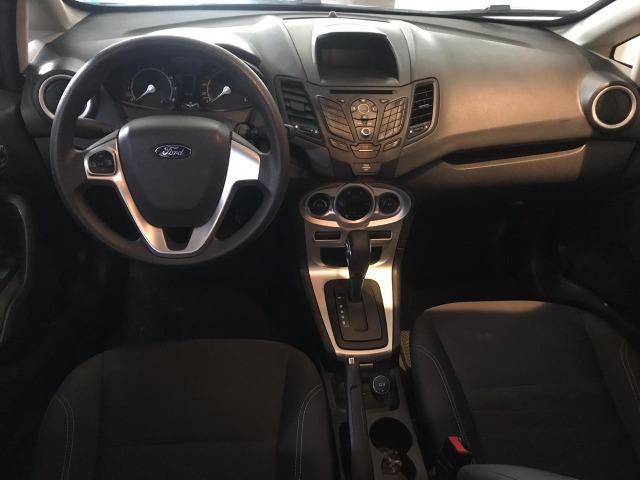 Ford new fiesta sedan 1.6 selat único dono revisado em concessionária - Foto 9