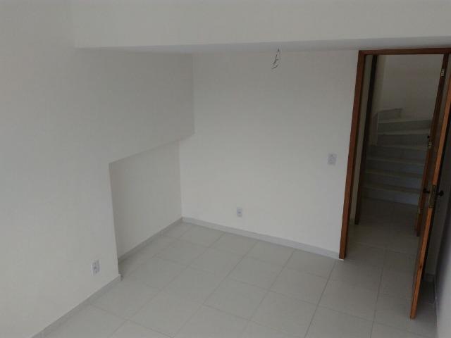 Mude Hoje! Duas Suites! Frente de Rua! - Foto 11