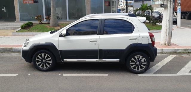 Vendo ETIOS CROSS único dono - Foto 8