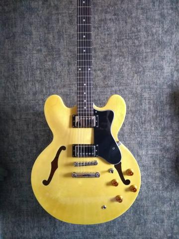 Guitarra Epfhone semiacustica