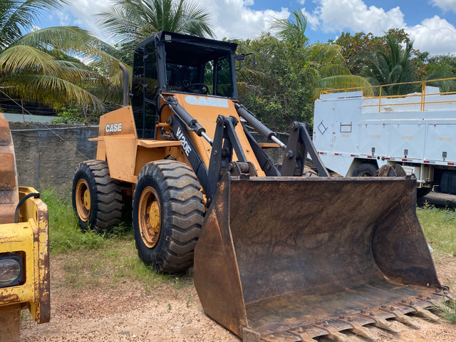 Pá Carregadeira W20E
