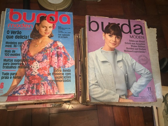 Coleção de revistas - Burda Moden - décadas de 1960 e 1970 - Foto 3