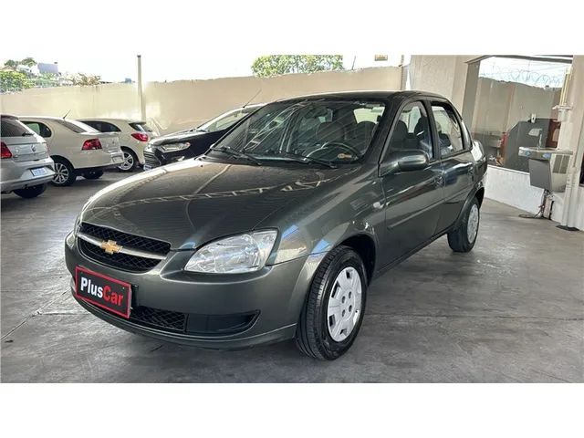 Chevrolet Classic 1.0 LS 2011: O MELHOR SEDÃ POPULAR USADO? 