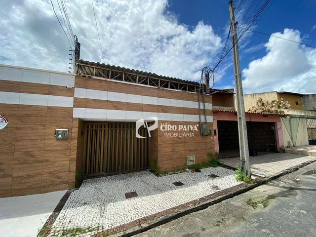 Casa com 7 dormitórios à venda, 150 m² por R$ 630.000,00 - Parque Iracema - Fortaleza/CE