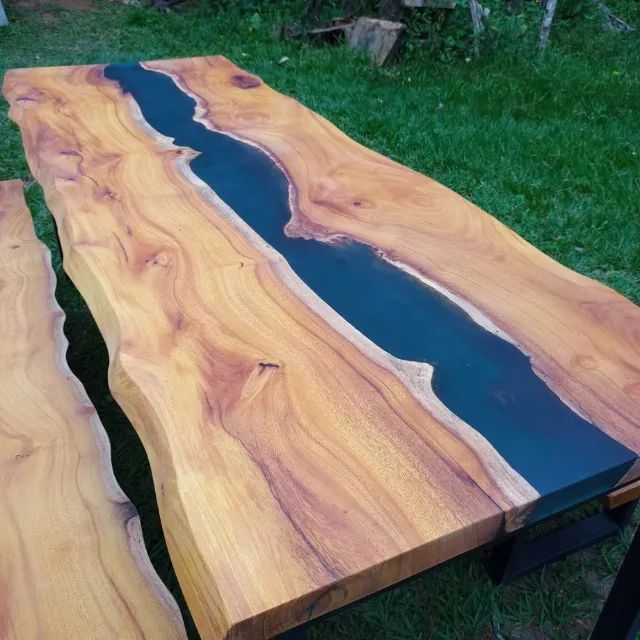 Mesa de jantar em madeira resina - Foto 2