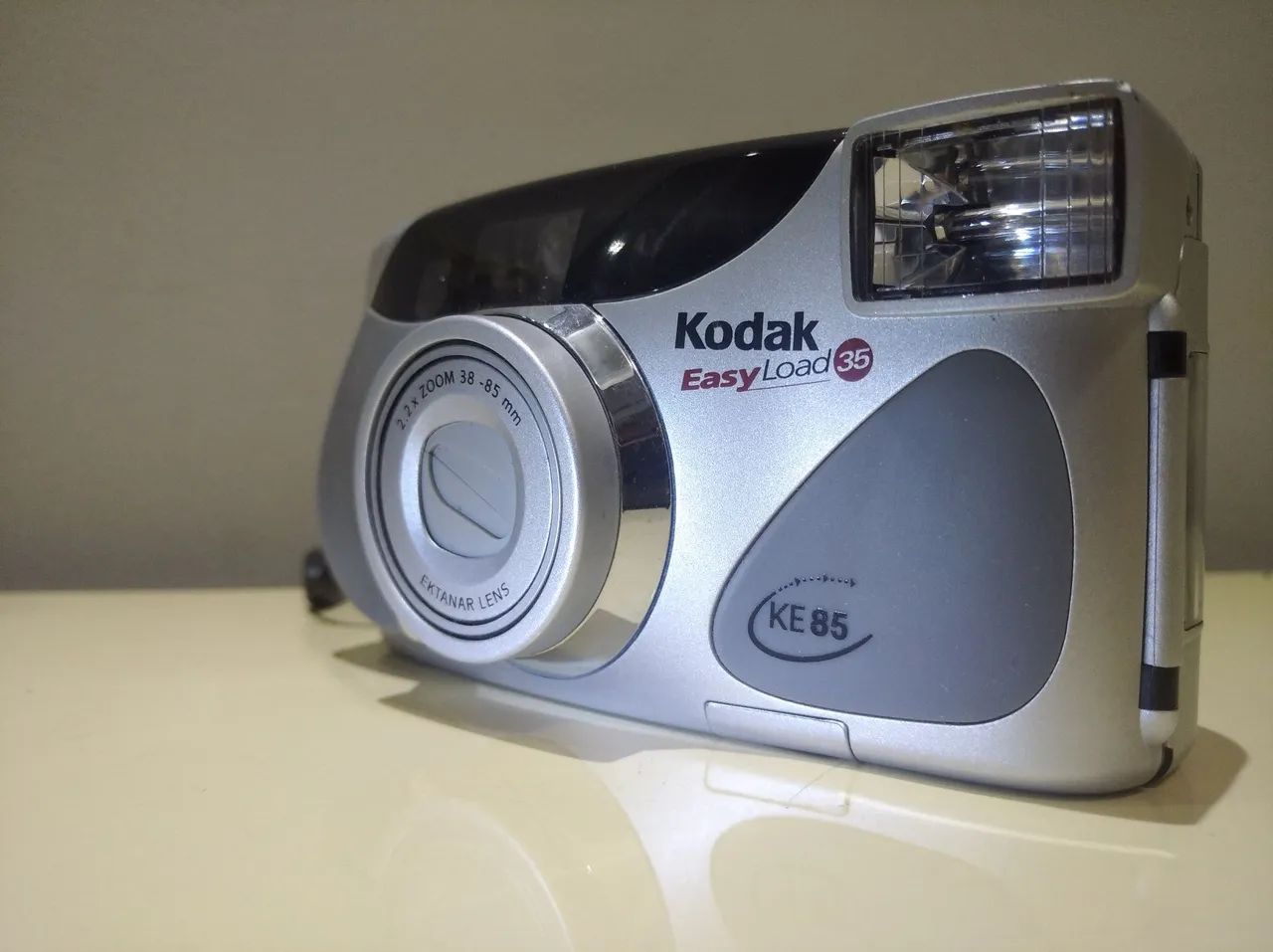 Câmera Kodak EasyLoad 35 antiga 