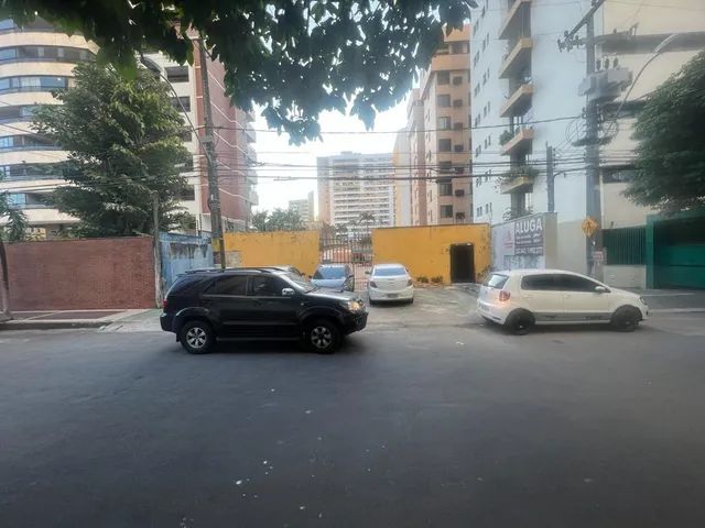 EXCELENTE OPORTUNIDADE!!  TERRENO COMERCIAL EM ÁREA NOBRE! 660m2 área total! Carência pré 