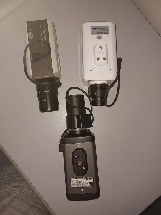 Lote de três câmeras
