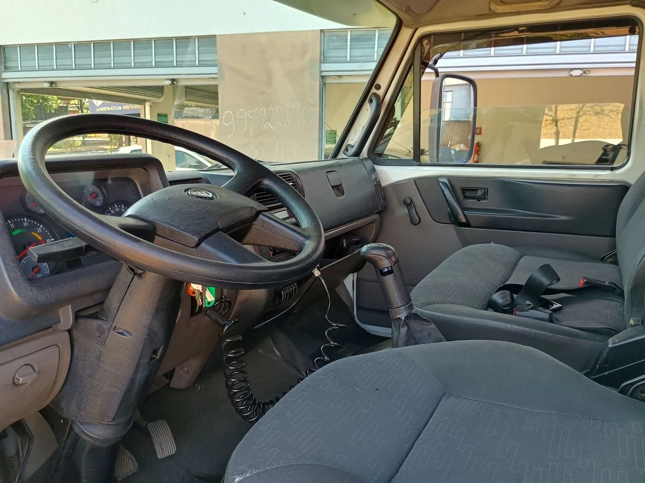 Caminhão pra transporte de bebidas 17 190 - Foto 5