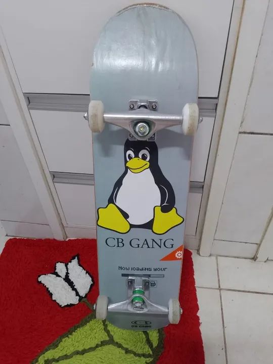 Skate montado CB SKATE SHOP - Pouco uso