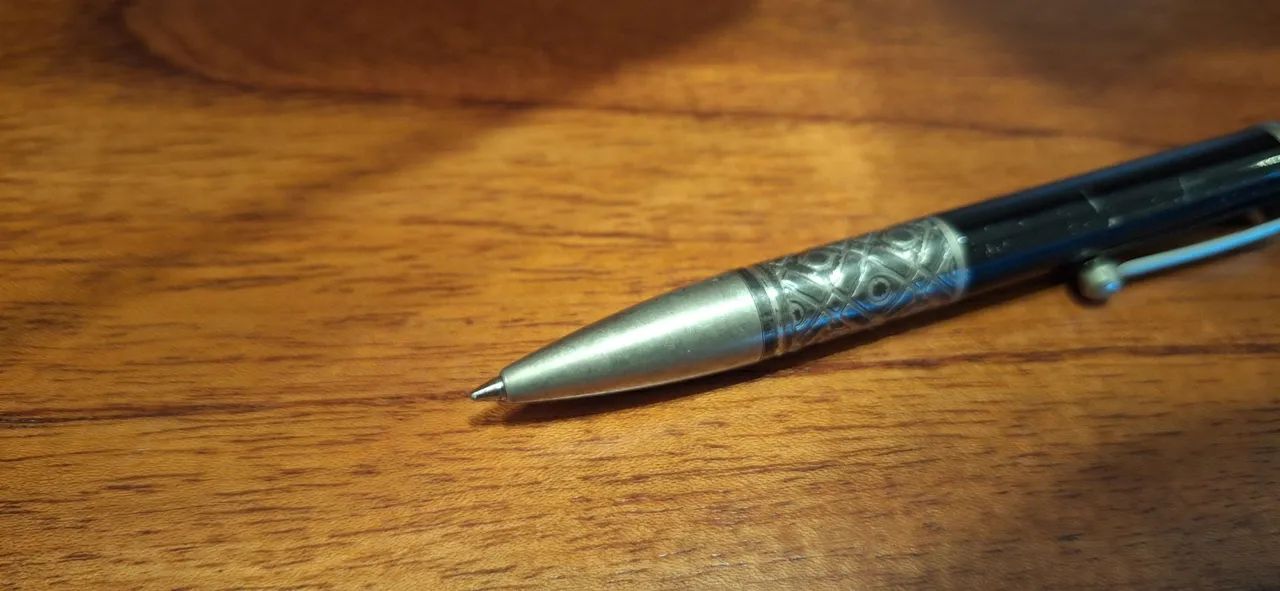 CANETA ESFEROGRÁFICA comprada na França, é importada - Foto 5