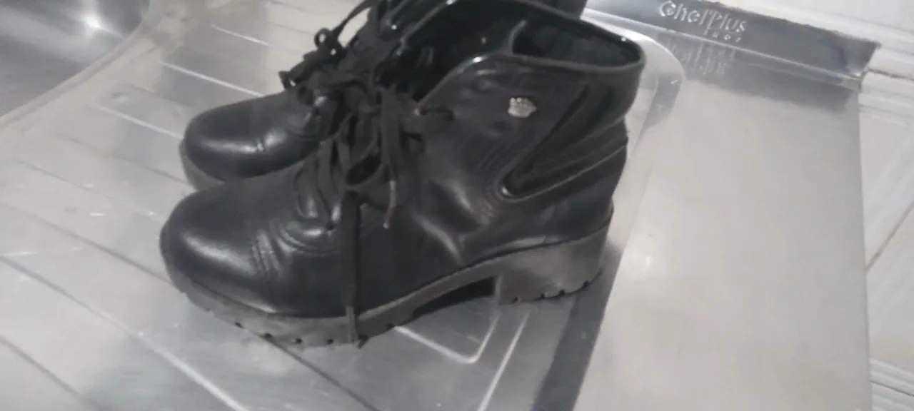 Bota infantil 70$