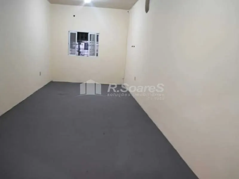 Apartamento com um quarto na Av. Paulo de Frontin