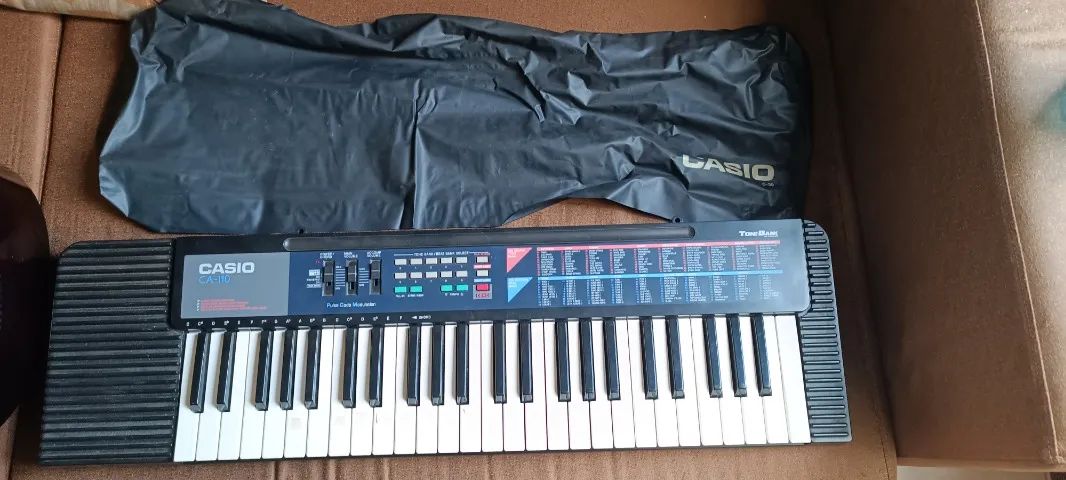 Teclado Profissional e Violão Analógico  - Foto 5