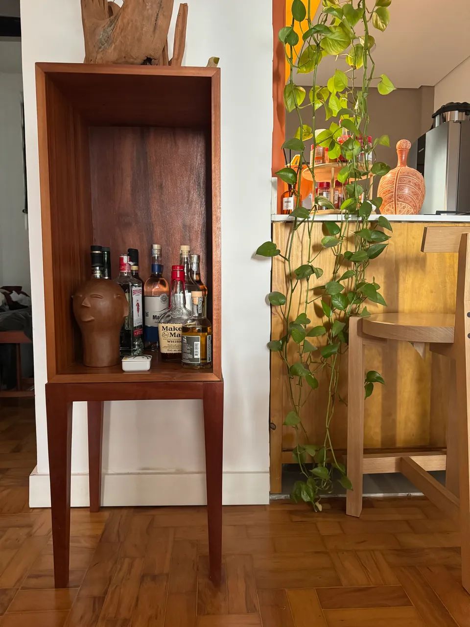 Móvel bar em madeira maciça  - Foto 2
