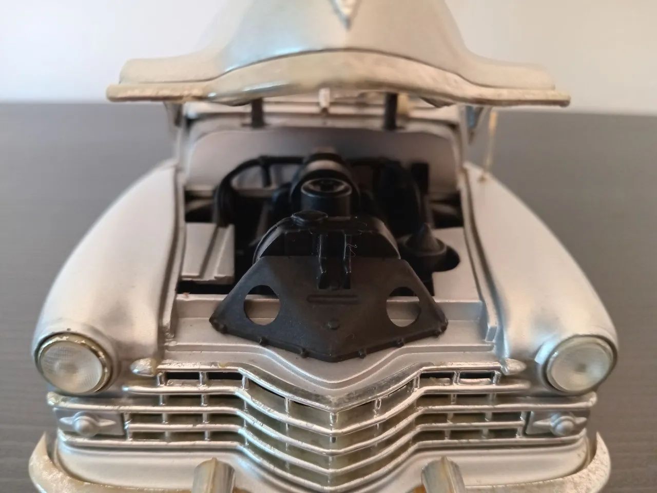 Miniatura Cadillac 1947 Séries 62 1:18 Anson - Hobbies e coleções