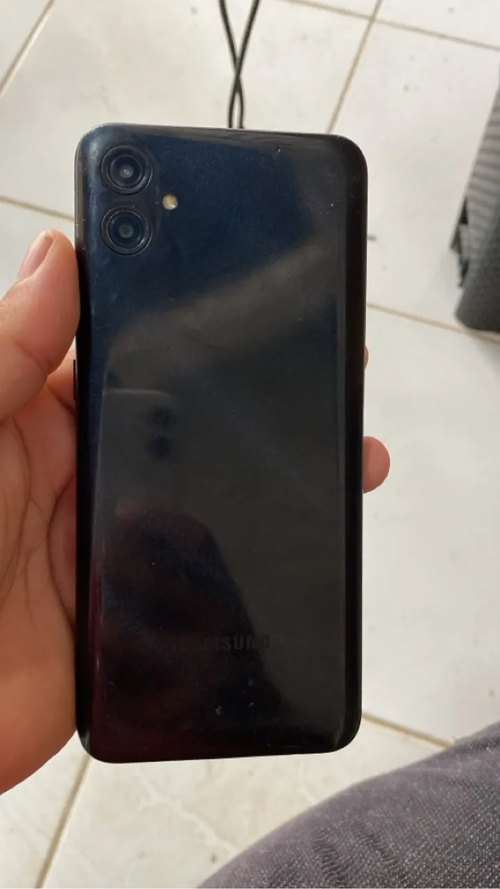Vendo Samsung A04e 64 gigas