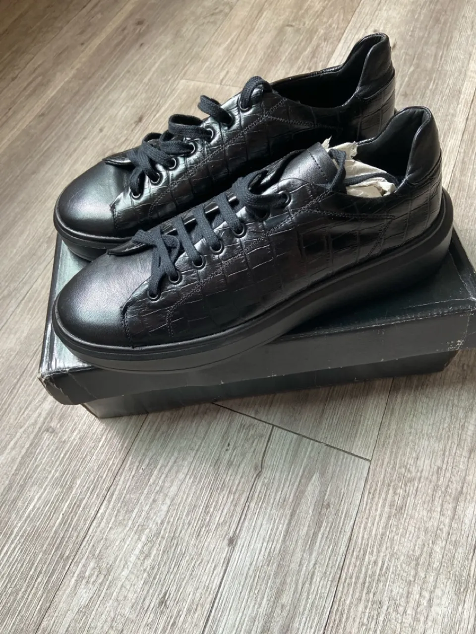 Tênis casual Preto Novo